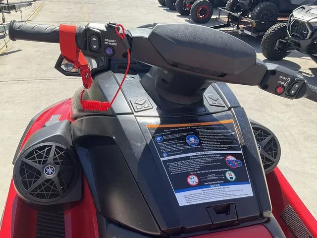 Slide: The Image of Yamaha VX Deluxe 2025 - 5