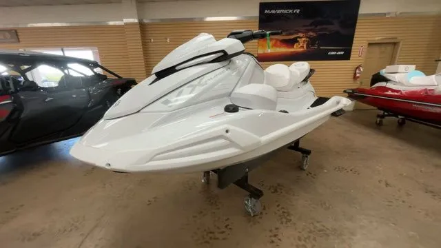 Slide: The Image of Yamaha VX Cruiser 2025 - 10