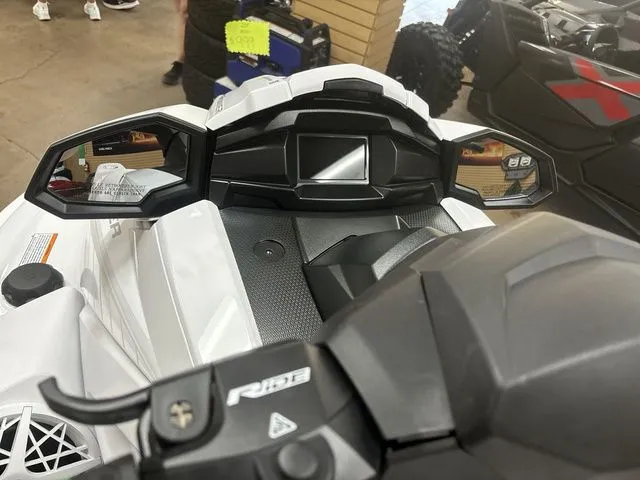 Slide: The Image of Yamaha VX Cruiser 2025 - 21