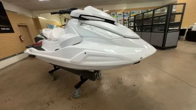 Slide: The Image of Yamaha VX Cruiser 2025 - 8