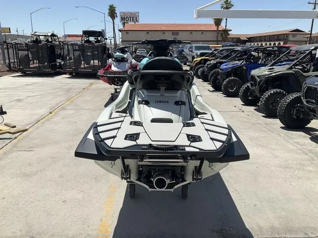 Slide: The Image of Yamaha FX Cruiser® HO 2025 - 3