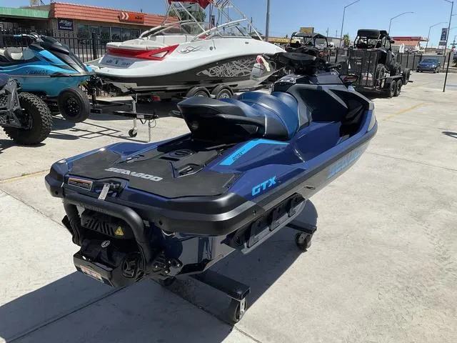 Slide: The Image of Sea-Doo GTX™ 170 iBR and iDF 2025 - 3