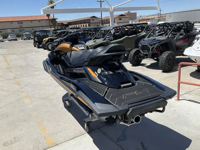 Slide: The Image of Yamaha FX Cruiser HO 2025 - 4