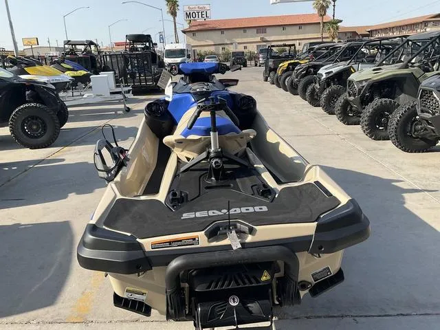 Slide: The Image of Sea-Doo Wake Pro 230 2025 - 4