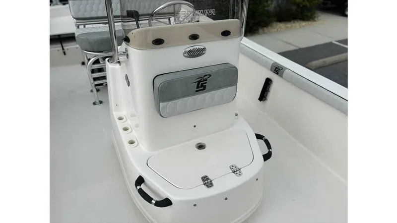 Slide: The Image of 2025 Carolina Skiff 21 LS boat interior with console and seating. - 13
