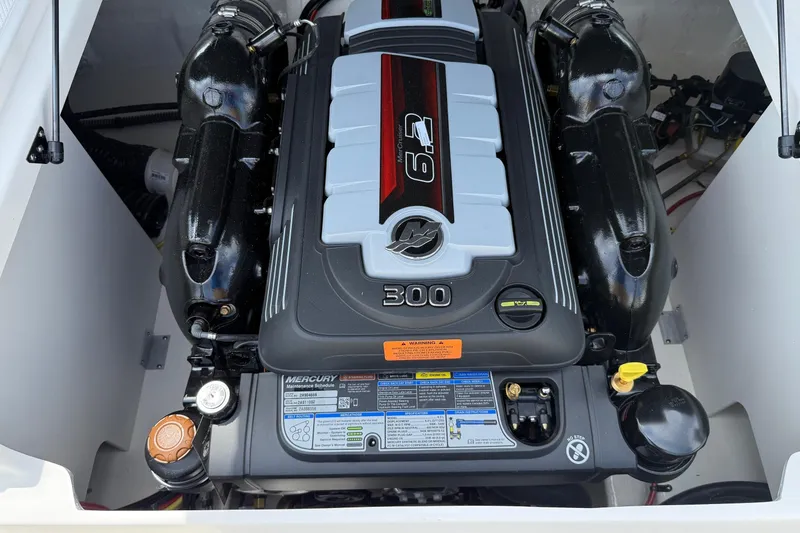 Slide: The Image of Engine of 2025 Chaparral 23 SSi boat, featuring a Mercury 6.2L 300 horsepower motor. - 8