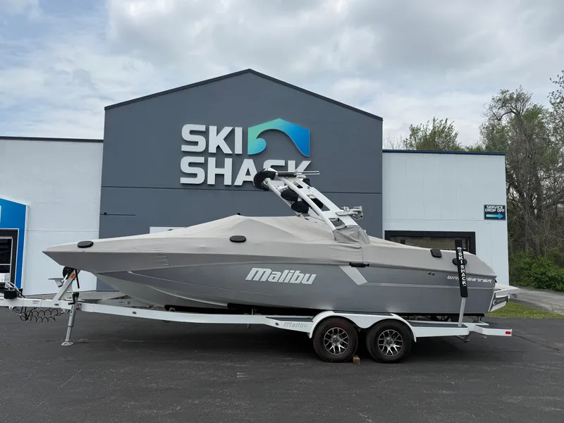 Slide: The Image of 2020 Malibu Wakesetter 24 MXZ boat on trailer at Ski Shack dealership. - 31