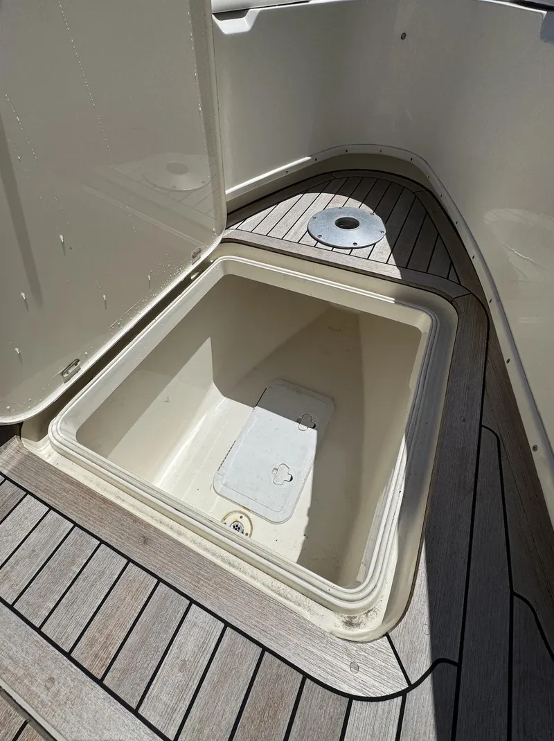 Slide: The Image of Yellowfin 36 Offshore 2016 - 17