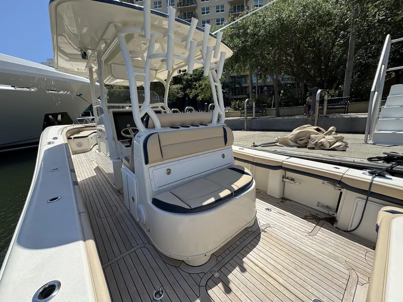 Slide: The Image of Yellowfin 36 Offshore 2016 - 23