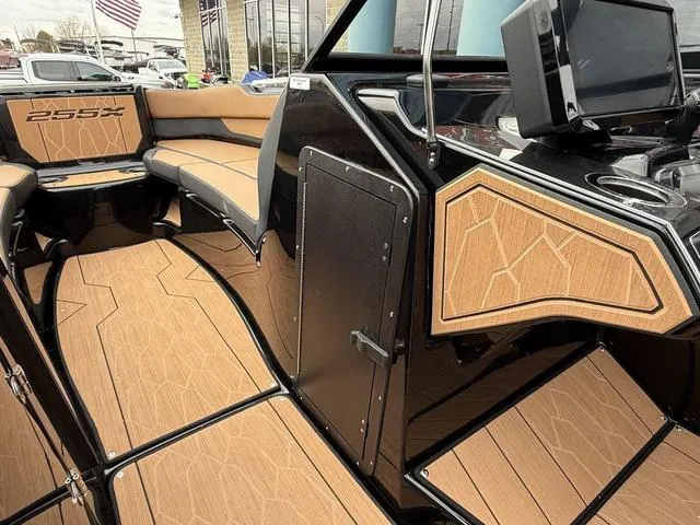 Slide: The Image of Yamaha 255XD 2025 - 25