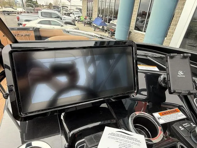 Slide: The Image of Yamaha 255XD 2025 - 26