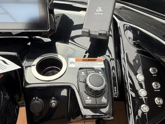 Slide: The Image of Yamaha 255XD 2025 - 27