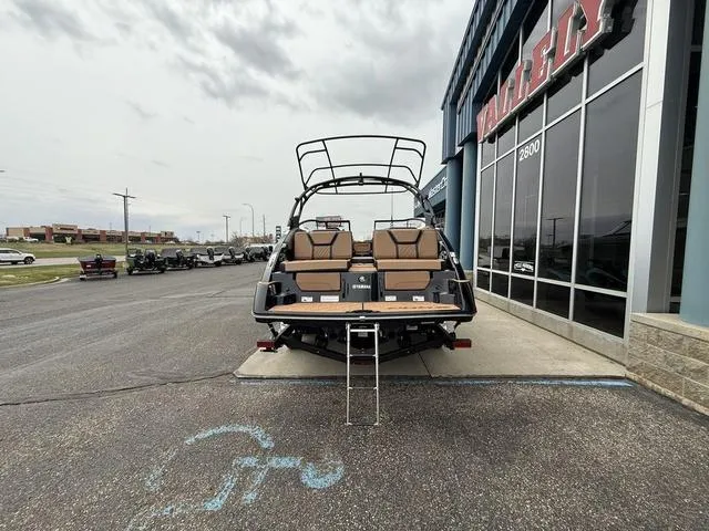 Slide: The Image of Yamaha 255XD 2025 - 6