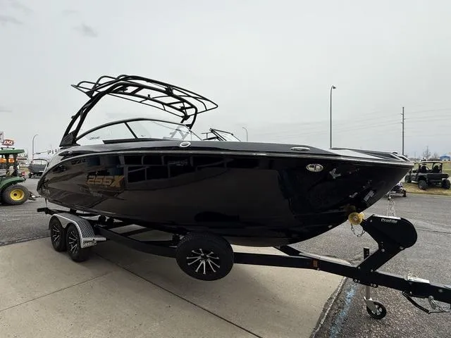 Slide: The Image of Yamaha 255XD 2025 - 9