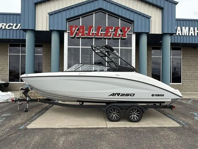 Slide: The Image of Yamaha AR250 2025 - 1