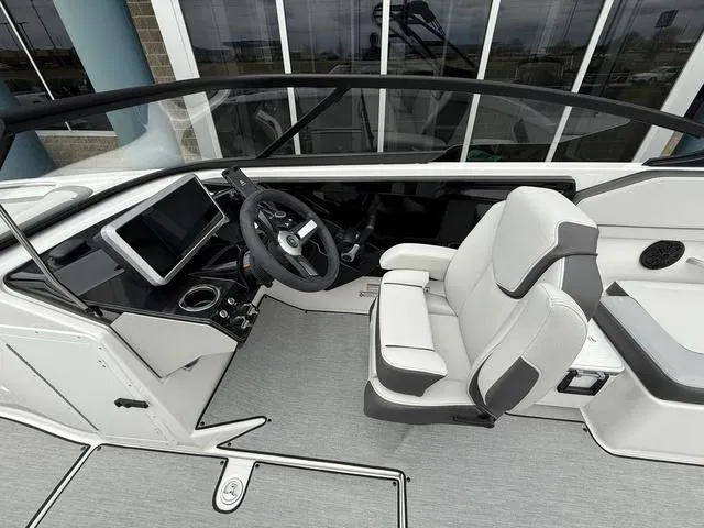 Slide: The Image of Yamaha AR250 2025 - 32