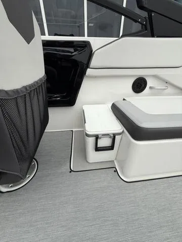 Slide: The Image of Yamaha AR250 2025 - 33