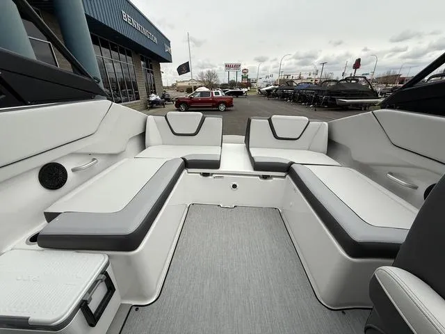 Slide: The Image of Yamaha AR250 2025 - 35