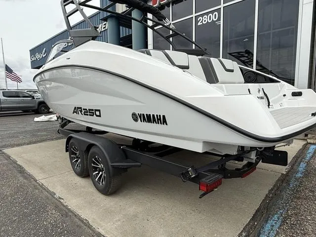 Slide: The Image of Yamaha AR250 2025 - 4