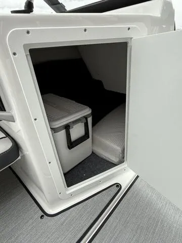 Slide: The Image of Yamaha AR195 2025 - 17