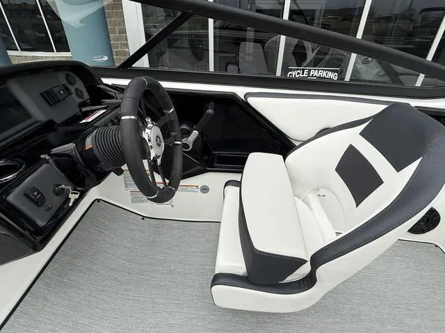 Slide: The Image of Yamaha AR195 2025 - 20