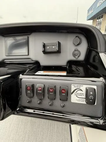 Slide: The Image of Yamaha AR195 2025 - 23