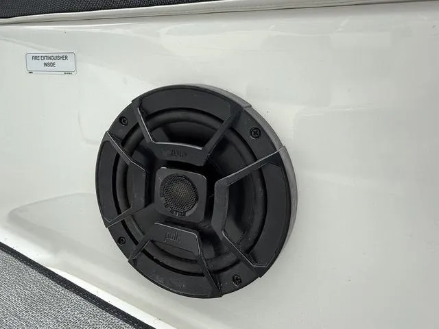 Slide: The Image of Yamaha AR195 2025 - 31