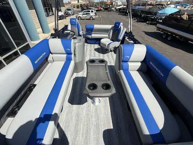 Slide: The Image of Bennington 22 SSB Swingback Tri-Toon Pontoon 2025 - 37