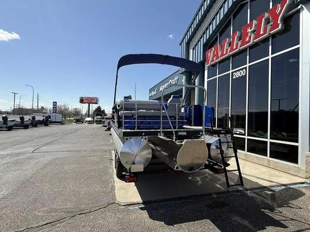 Slide: The Image of Bennington 22 SSB Swingback Tri-Toon Pontoon 2025 - 4