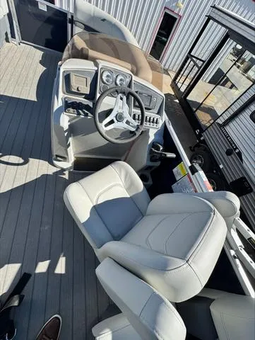 Slide: The Image of Starcraft EX 20 R 2025 - 16