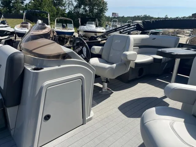 Slide: The Image of Starcraft EXS 1 2025 - 11