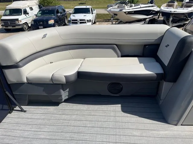 Slide: The Image of Starcraft EXS 1 2025 - 12