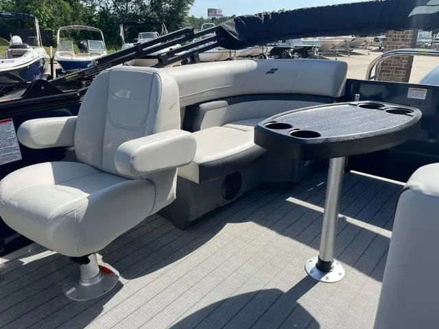 Slide: The Image of Starcraft EXS 1 2025 - 14