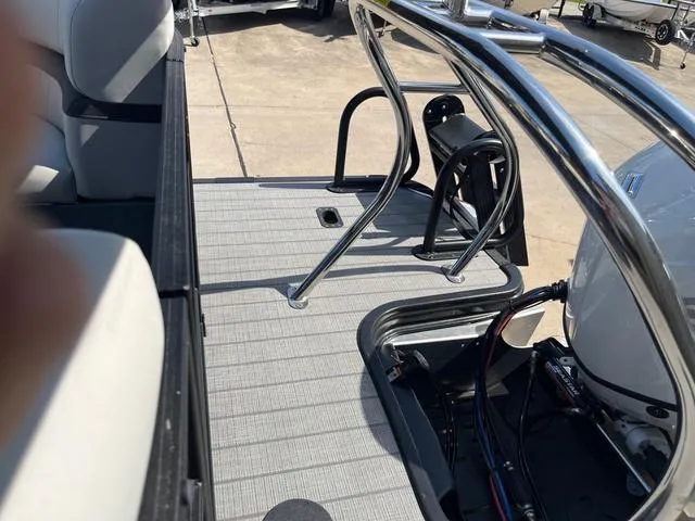 Slide: The Image of Starcraft EXS 1 2025 - 19