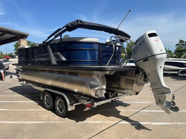 Slide: The Image of Starcraft EXS 1 2025 - 7