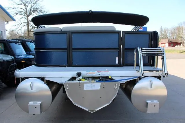 Slide: The Image of Premier 220 Sunscape RE XSD CL (Twin Tube) 2025 - 5