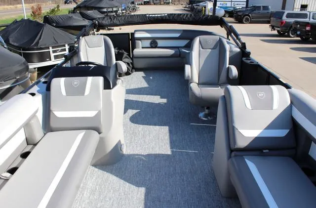 Slide: The Image of Premier 220 Sunscape RE CL (Twin Tube) 2025 - 7