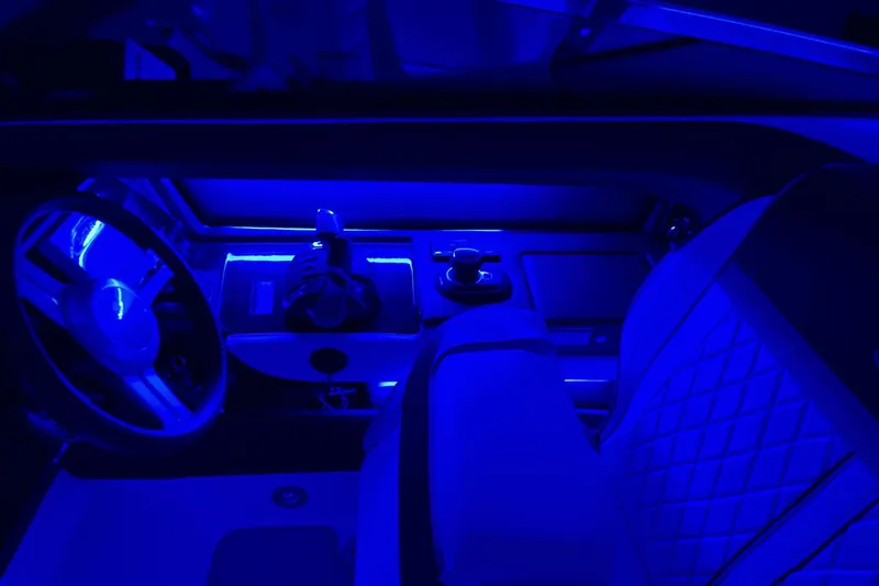 Slide: The Image of Sea Ray 310 SLX 2017 - 18