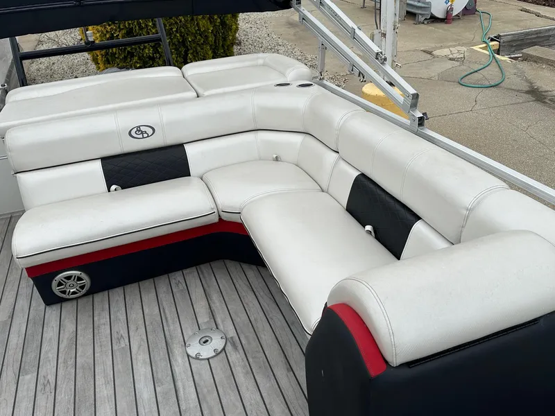 Slide: The Image of South Bay 500 Cruise Series 522CR 2014 - 19