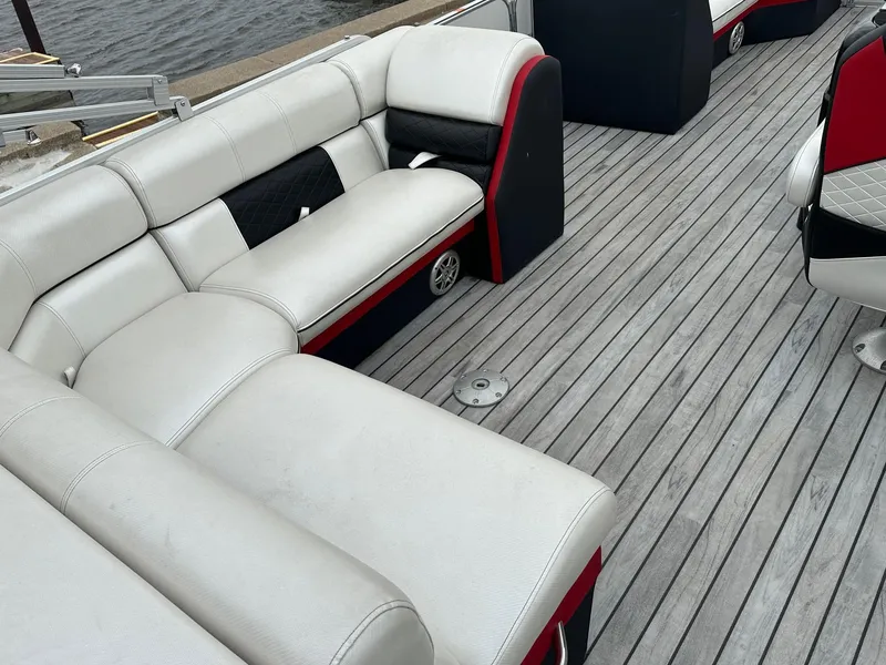 Slide: The Image of South Bay 500 Cruise Series 522CR 2014 - 20