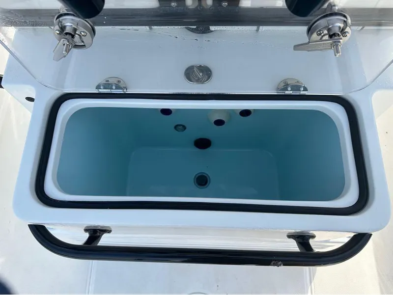 Slide: The Image of Ranger 2660 Bay 2025 - 11