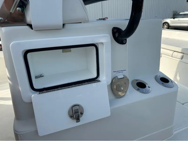 Slide: The Image of Ranger 2660 Bay 2025 - 19