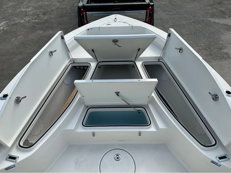 Slide: The Image of Ranger 2660 Bay 2025 - 24