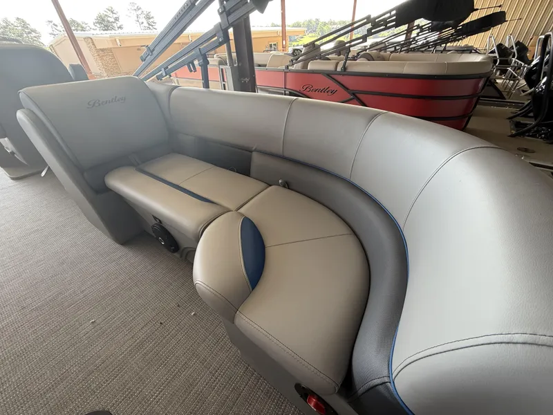 Slide: The Image of Luxurious seating on 2025 Bentley Pontoons Legacy Navigator 243, featuring elegant design and comfort. - 8