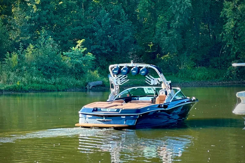 Slide: The Image of MasterCraft X30 2016 - 2