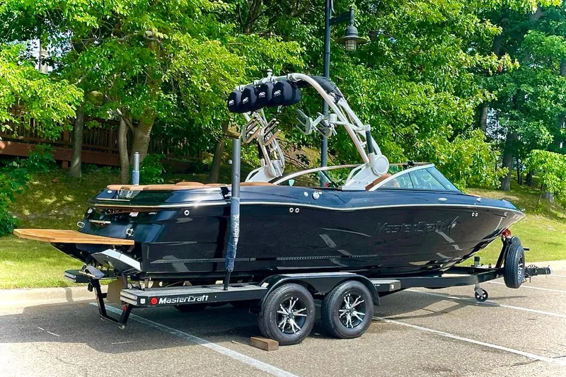 Slide: The Image of MasterCraft X30 2016 - 7