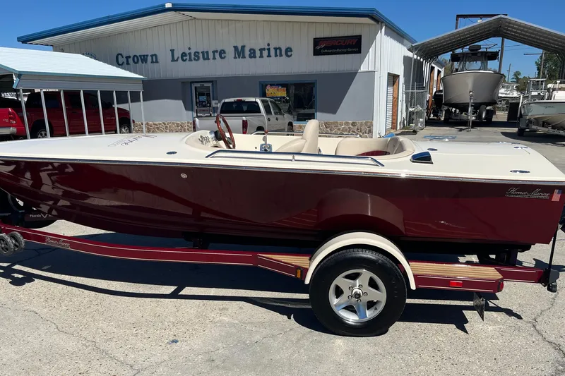 Slide: The Image of 2012 Hornet 17 HiPerformance boat at Crown Leisure Marine dealership. - 4