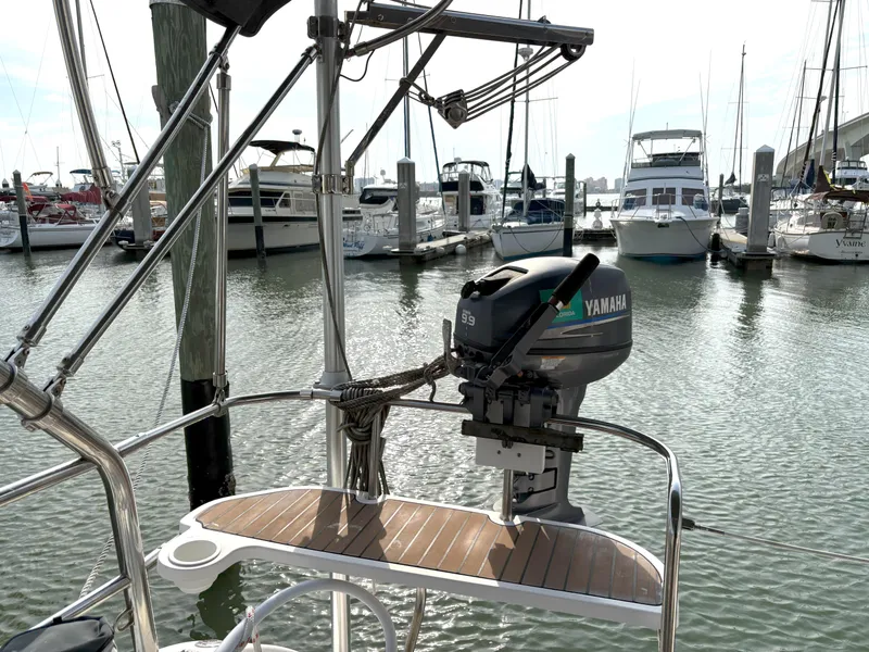 Slide: The Image of Hunter 38 sailboat with Yamaha motor at marina, 2005 model. - 9