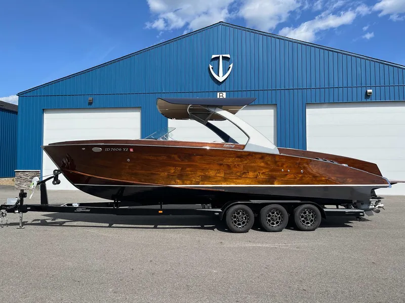 Slide: The Image of Stancraft 290 Rivelle 2019 - 1