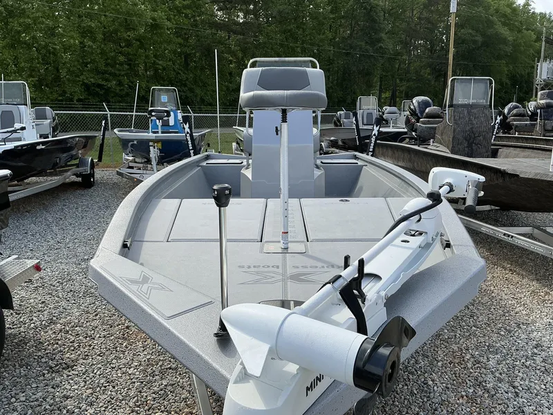 Slide: The Image of Xpress Hyper-Lift Bay Series 210 BAY-175 HP 2025 - 6